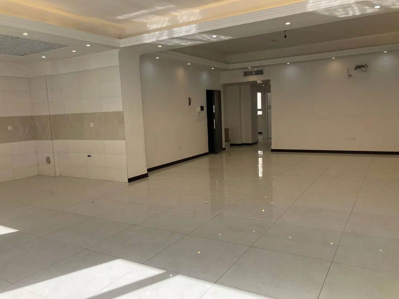 فروش ۱۵۰ متری نوساز _ لاکچری _ اندیشه فاز ۱