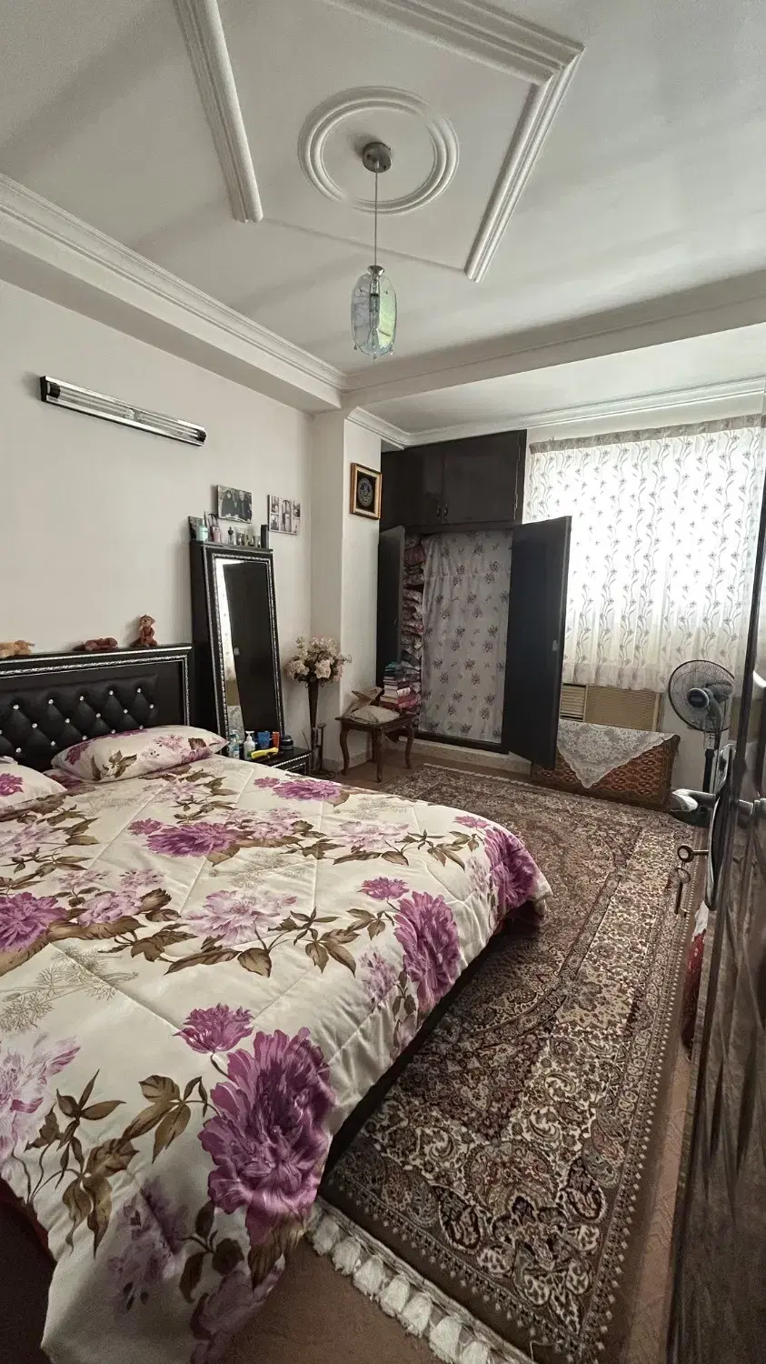 آپارتمان ۳ طبقه ۳ واحد