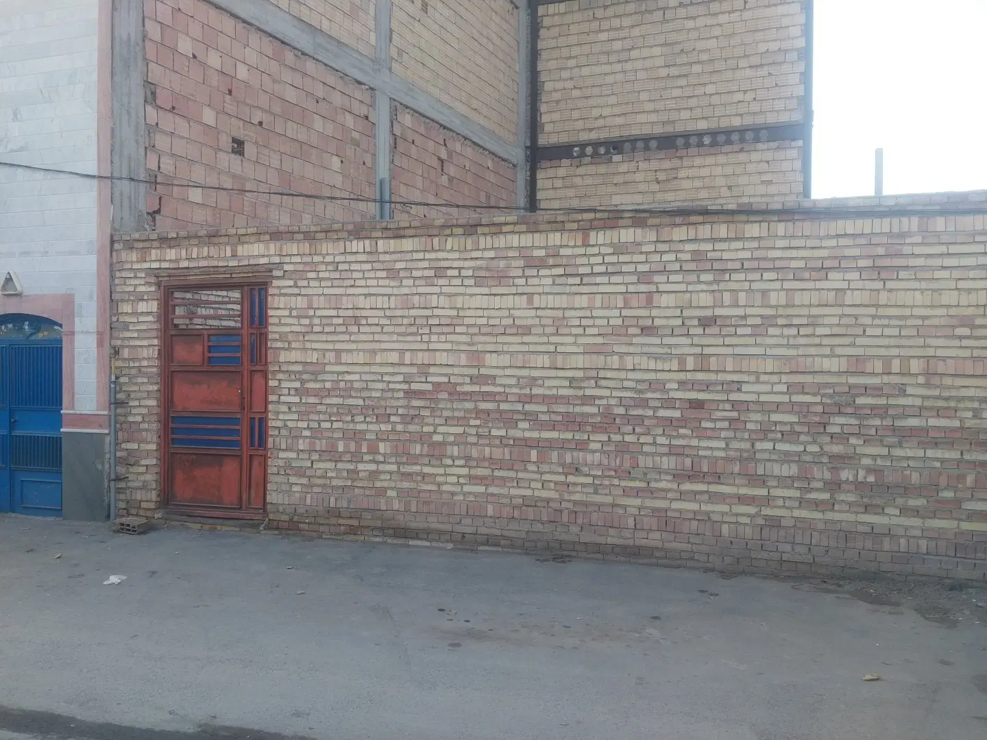 حصاردرباغمعروف
