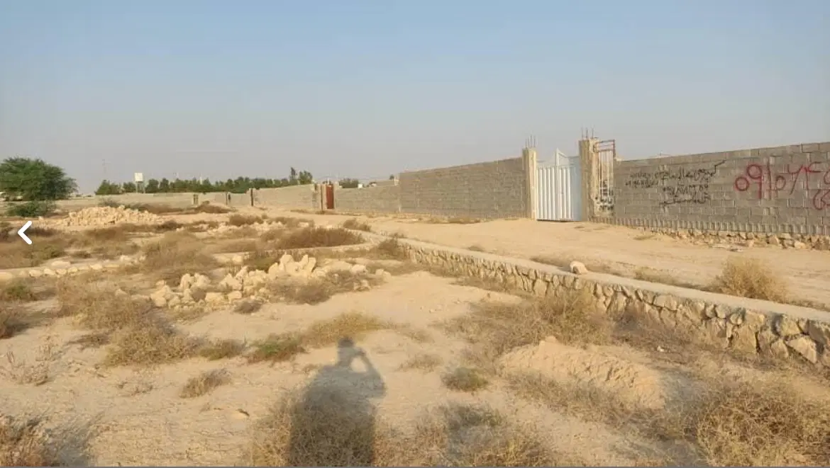 زمین ۱۳۳۰ متری گورک جمال