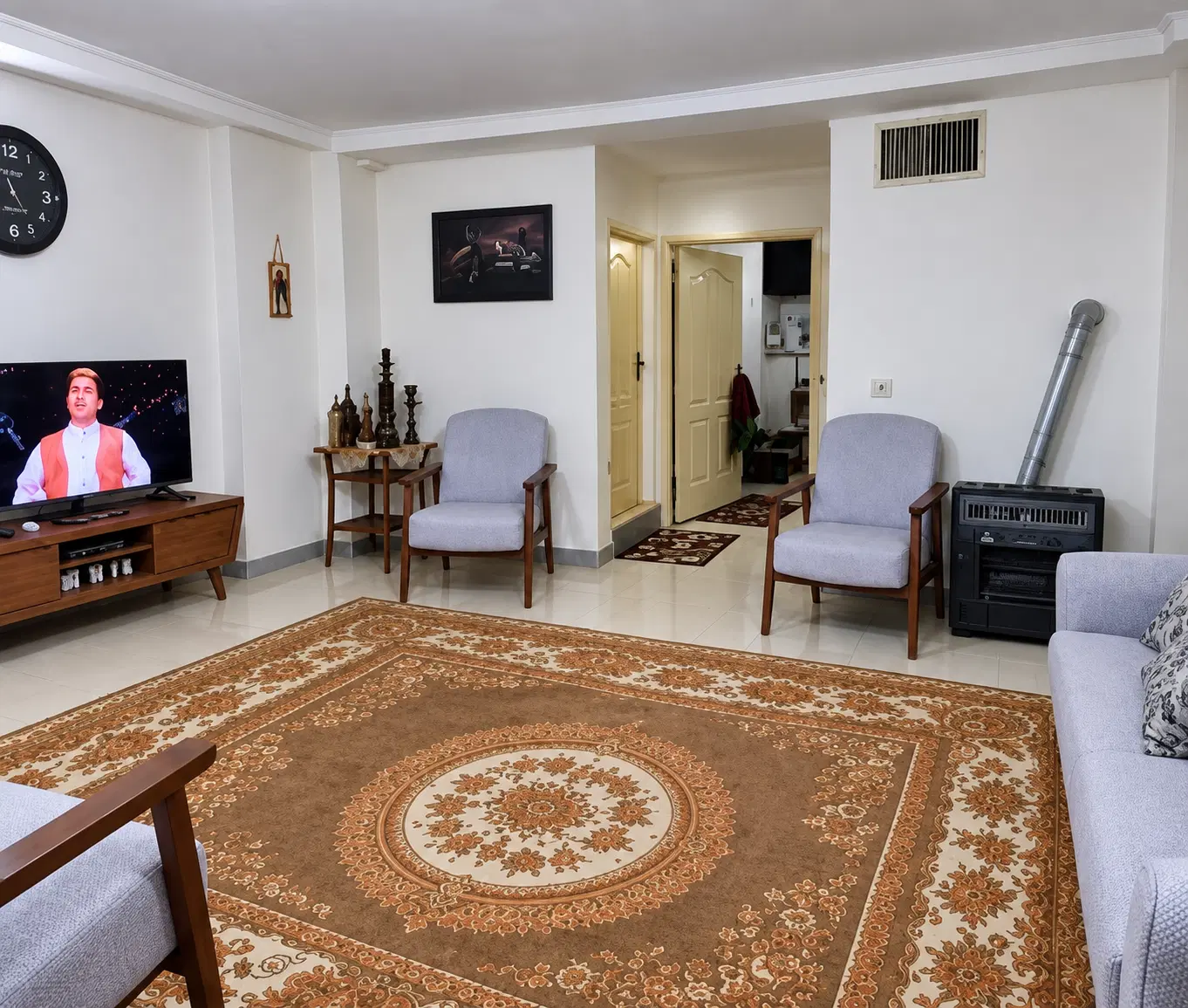 آپارتمان ۵۷ متری، پشت بیمارستان سینا