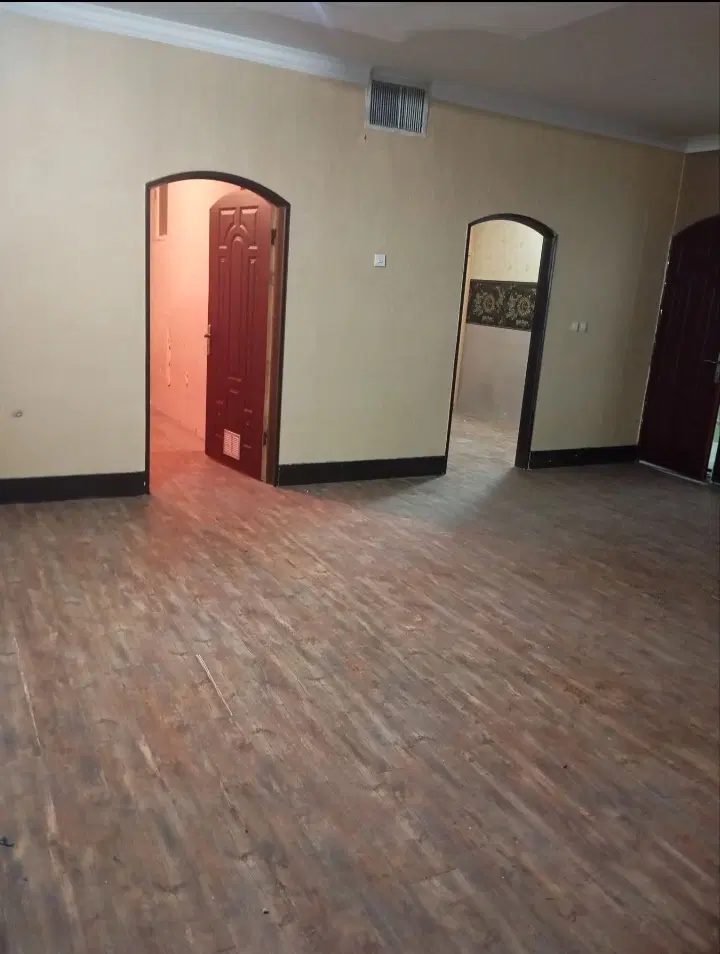 ۷۳متری  طبقه ۳  ۲خواب