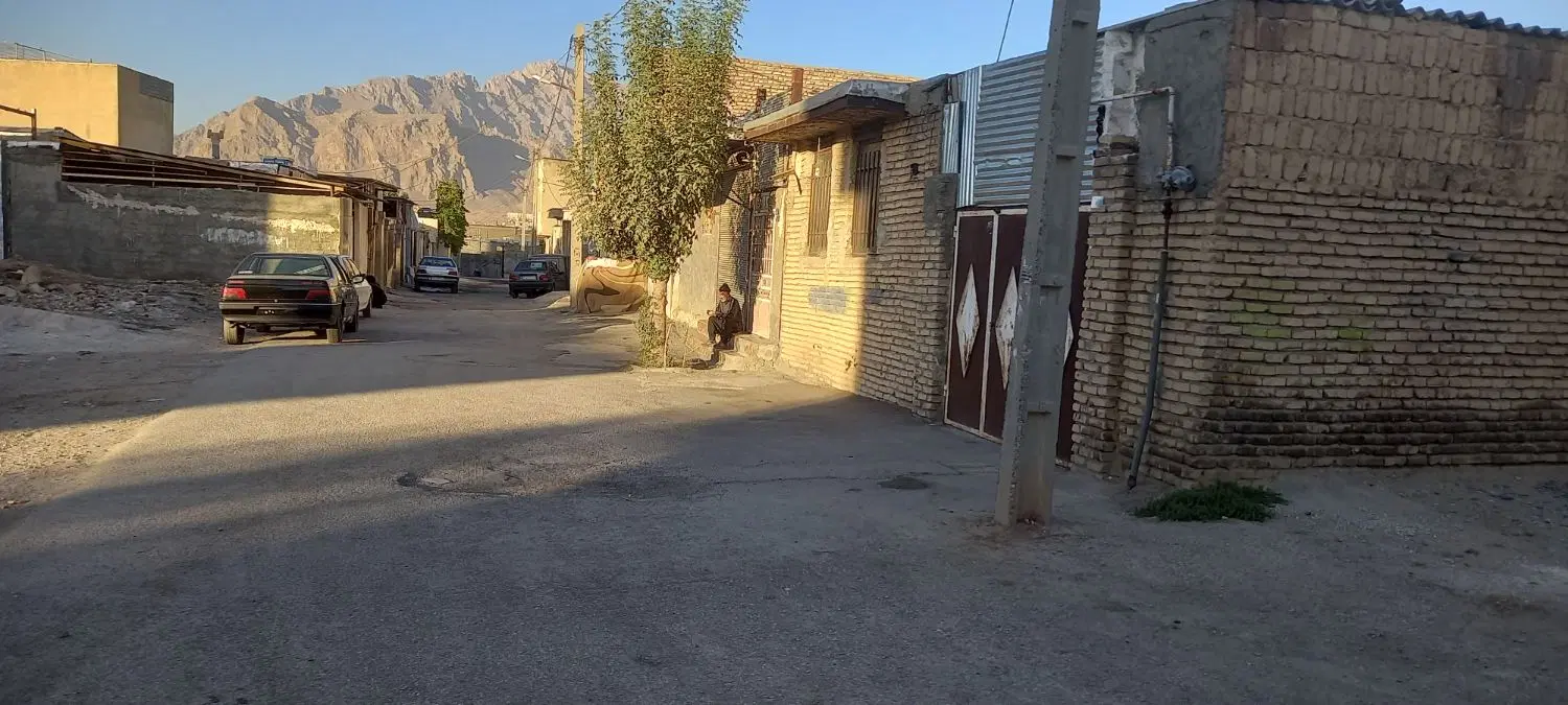 زمین کیهانشر فروشی