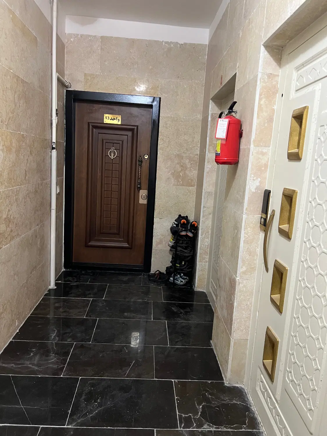 فروش سه خوابه ۱۲۰ متری مستر دار نوساز گلشهر جنوبی