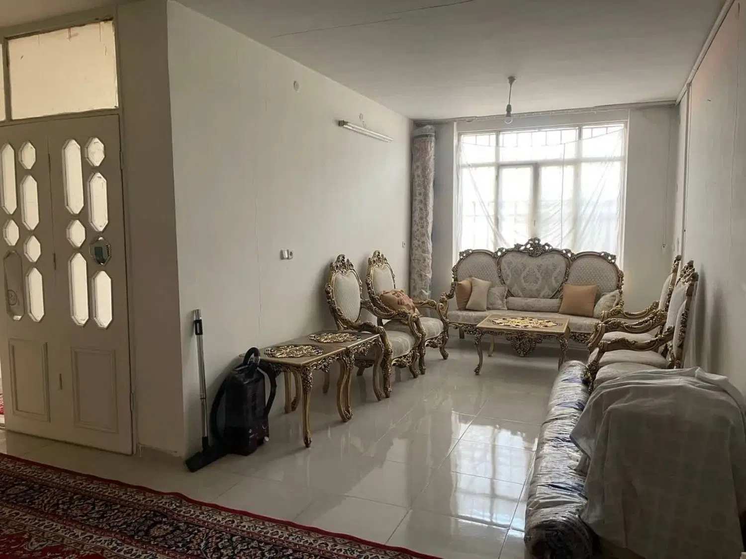 منزل مسکونی روبروی پارک چهل بازه میدان نمایشگاه
