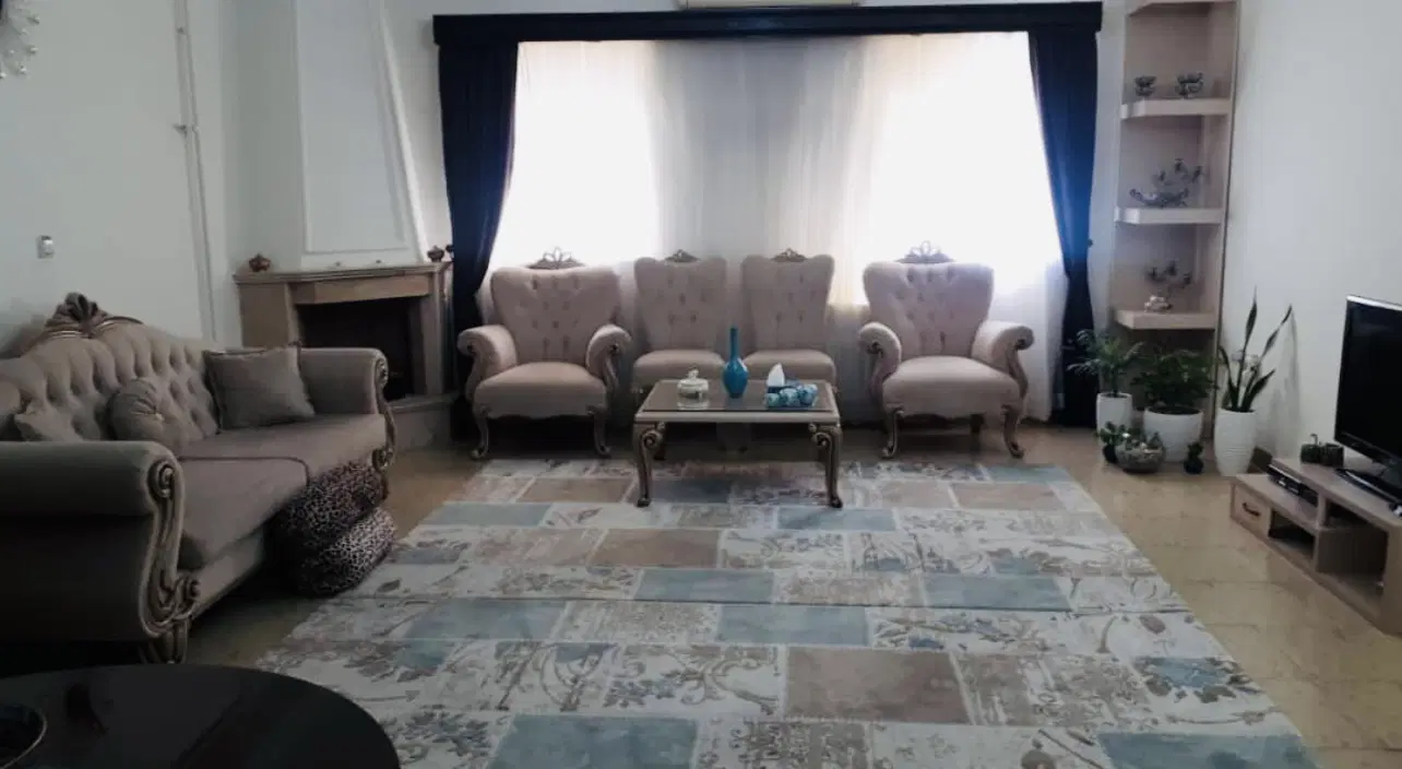 رهن و‌اجاره ۹۰ متری پارک ملت