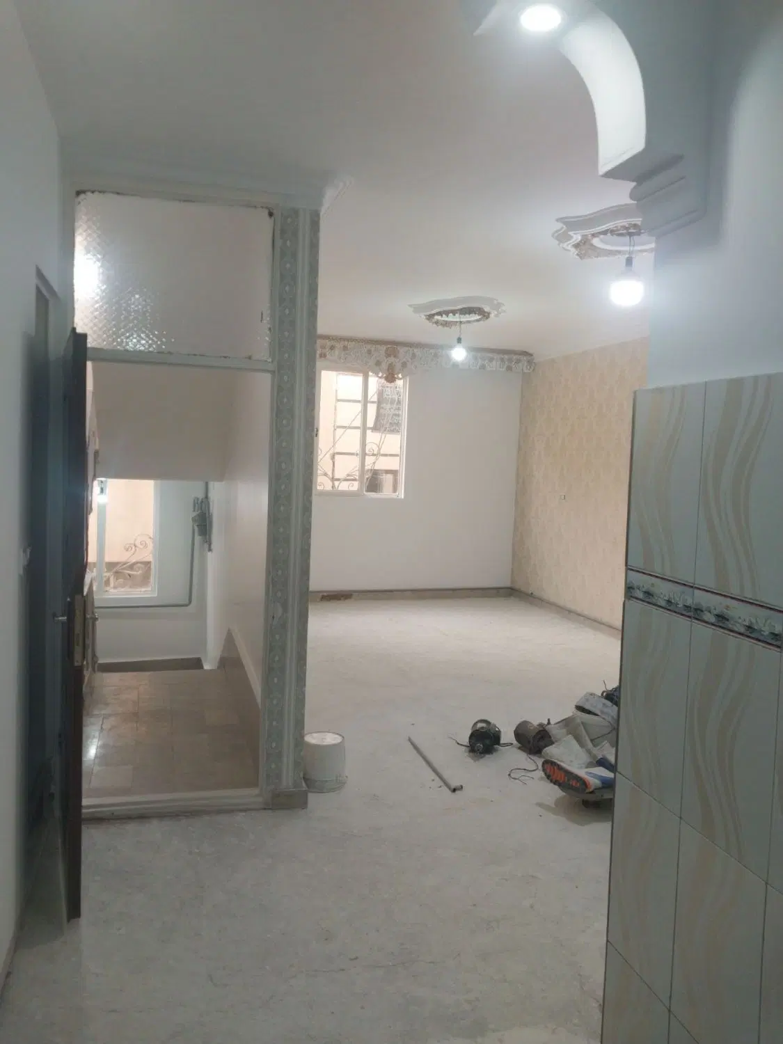 فروش خانه ۳طبقه گلها کوچه میخک