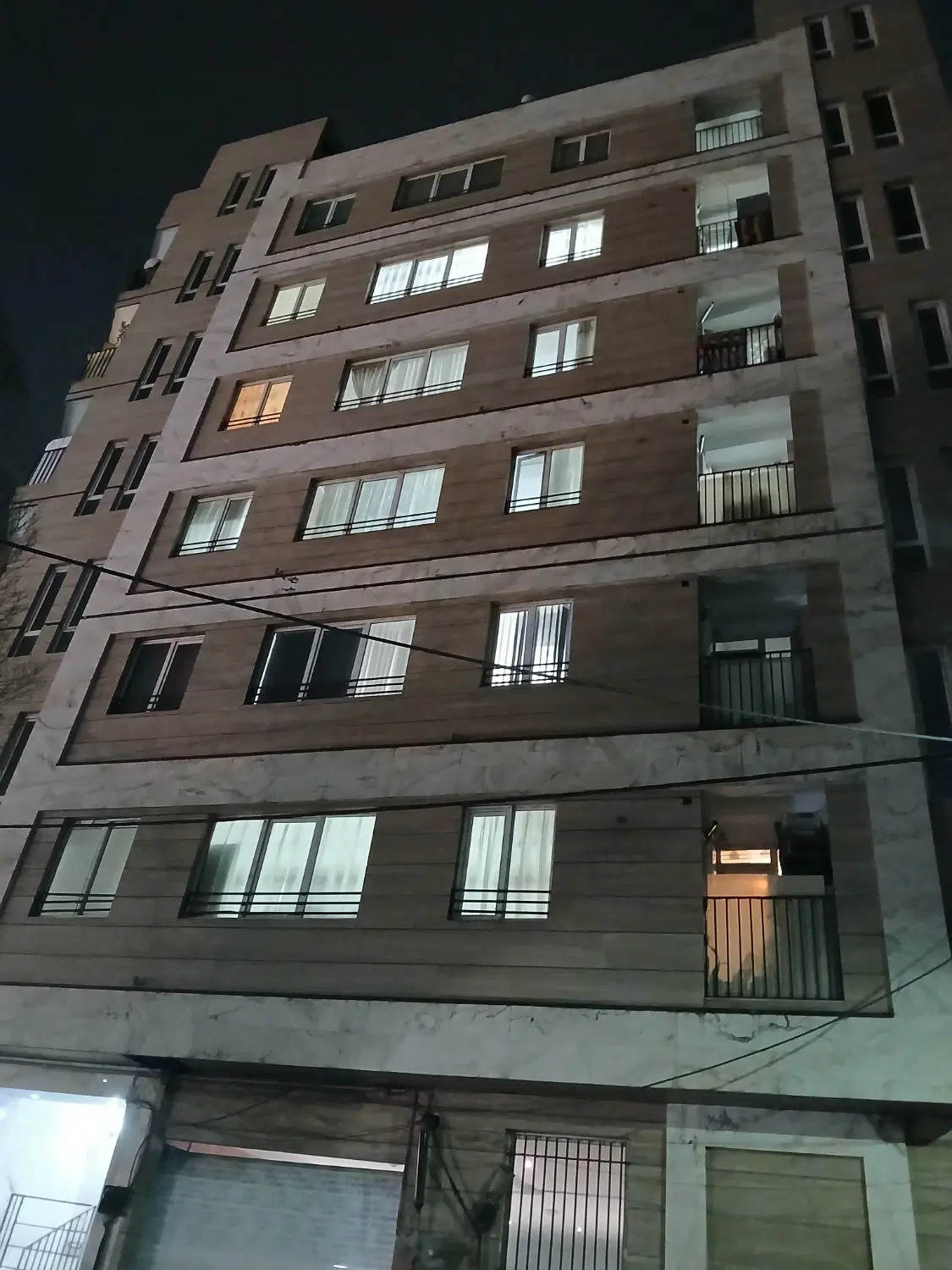 اپارتمان ۷۲متر سند دار