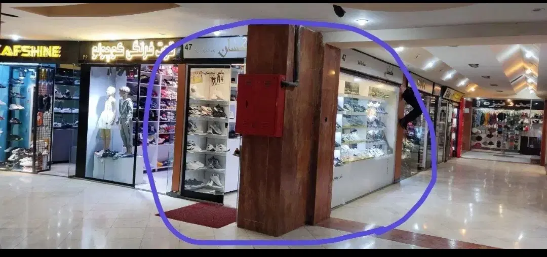 اجاره لادن47و2نبش.مرکزمیدان.شهیددرمجتمع تجاری لادن