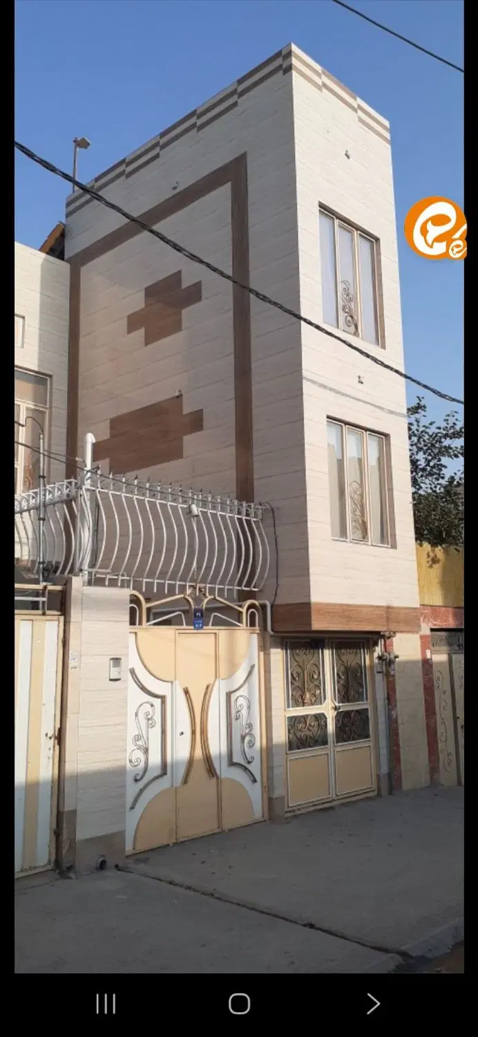 متراژ 100 متر