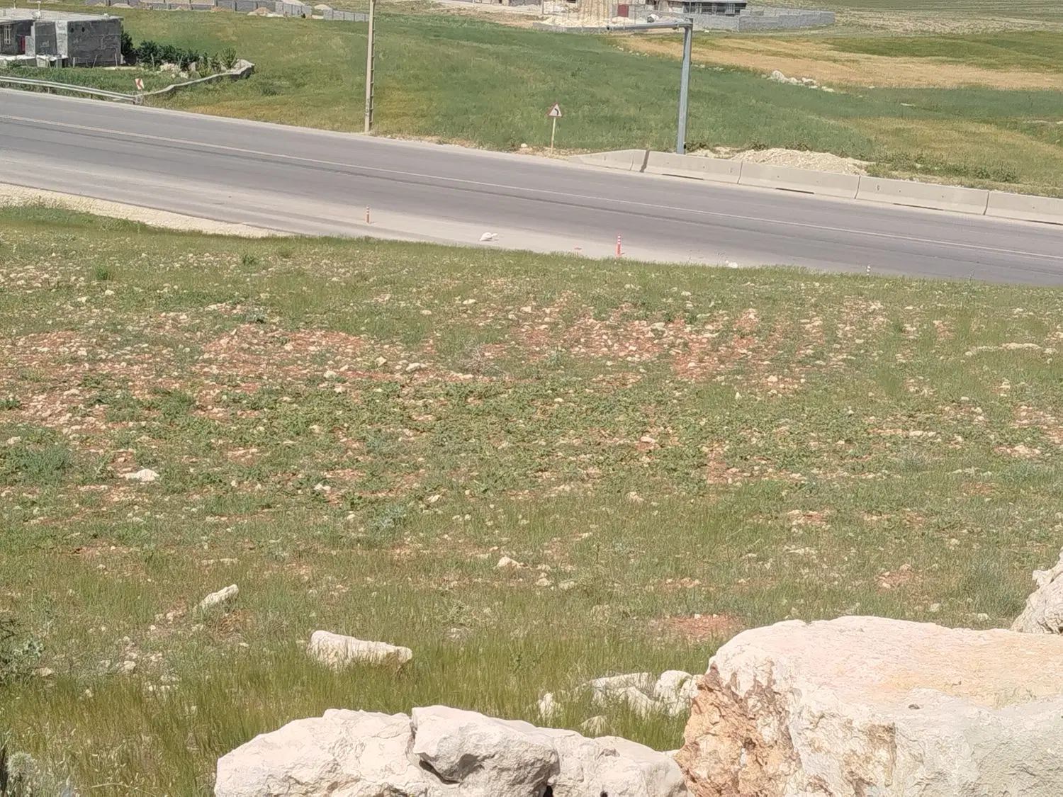 زمین مهریان