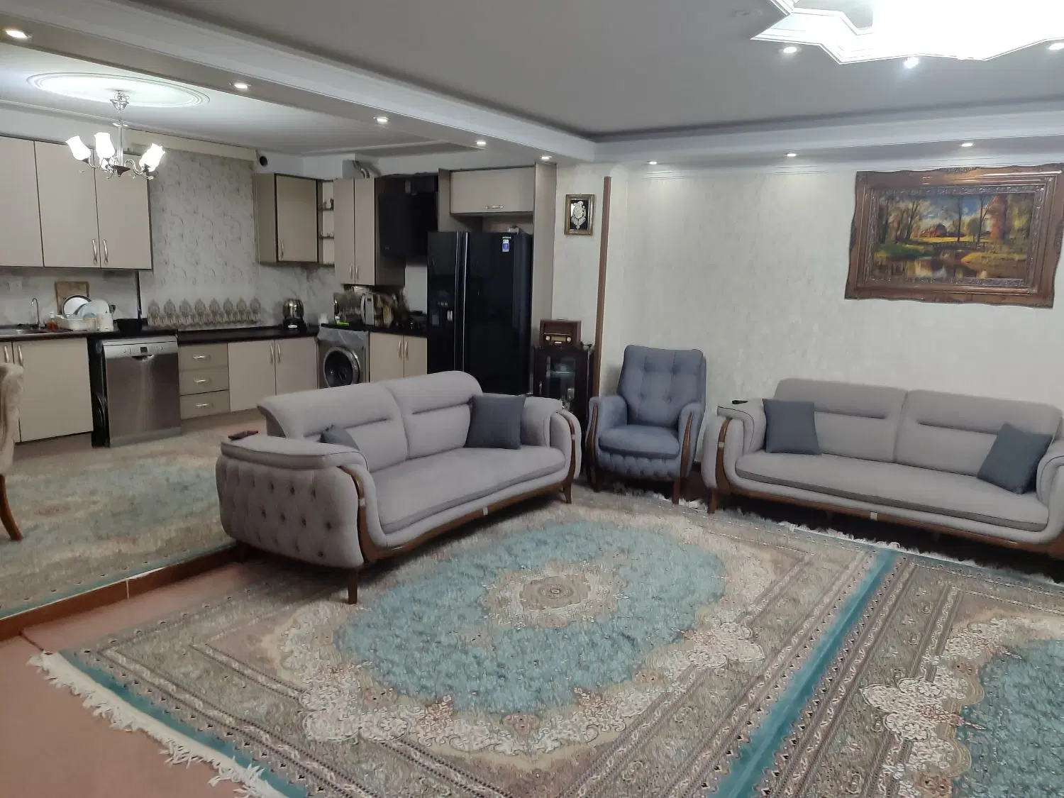 آپارتمان100متری 3خوابه با پارکینگ