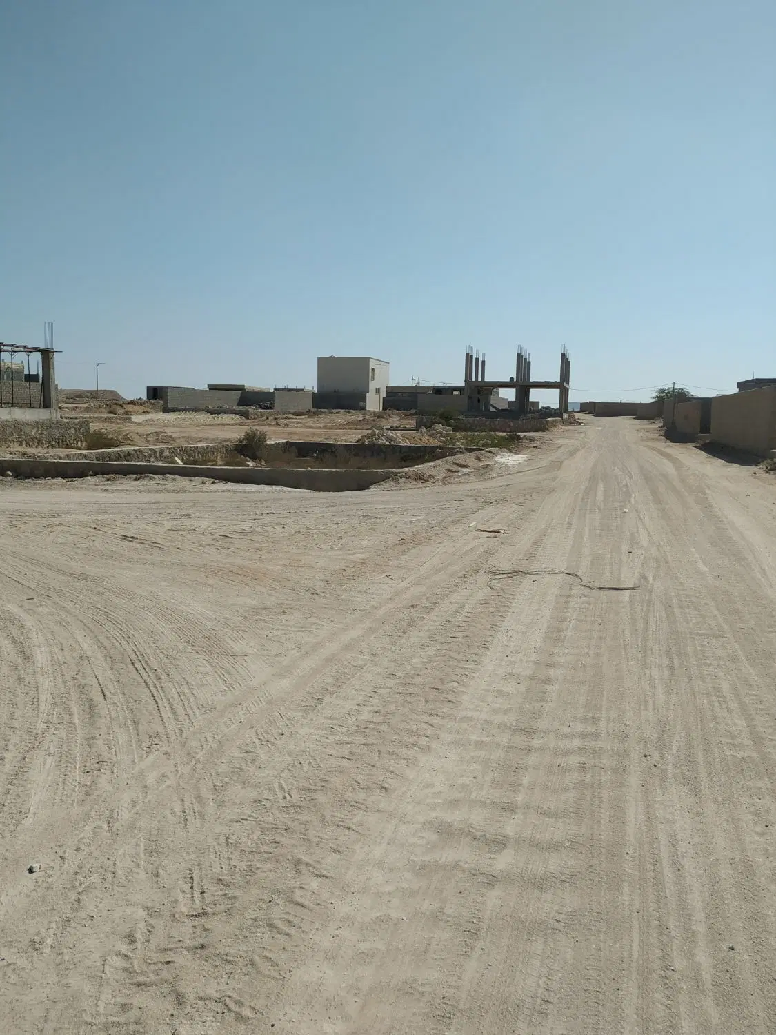پشت شهرداری رمکان ۳نبش