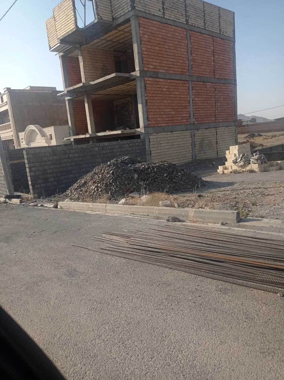 زمین مسکونی  با پروانه ساخت دوبلکس