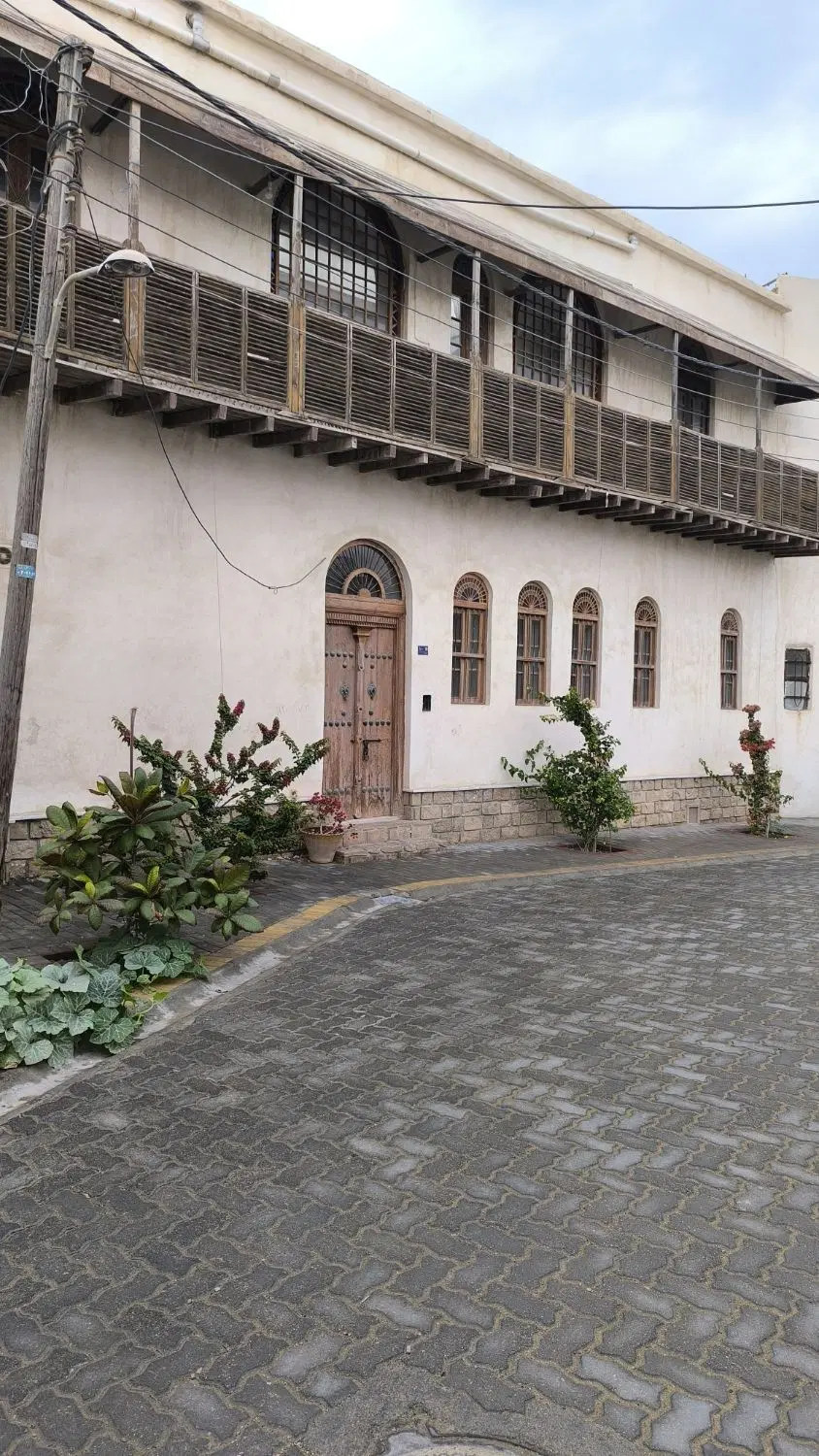 فروش ملک مسکونی و خرید آپارتمان یاخانه درکازرون