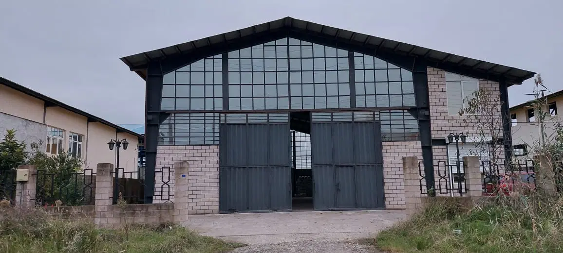 کارخانه ۱۰۰۰ متری در شهرک صنعتی سپیدرود