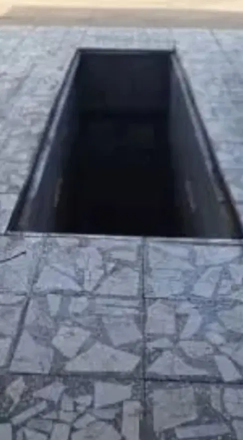 مغازه  چال دار