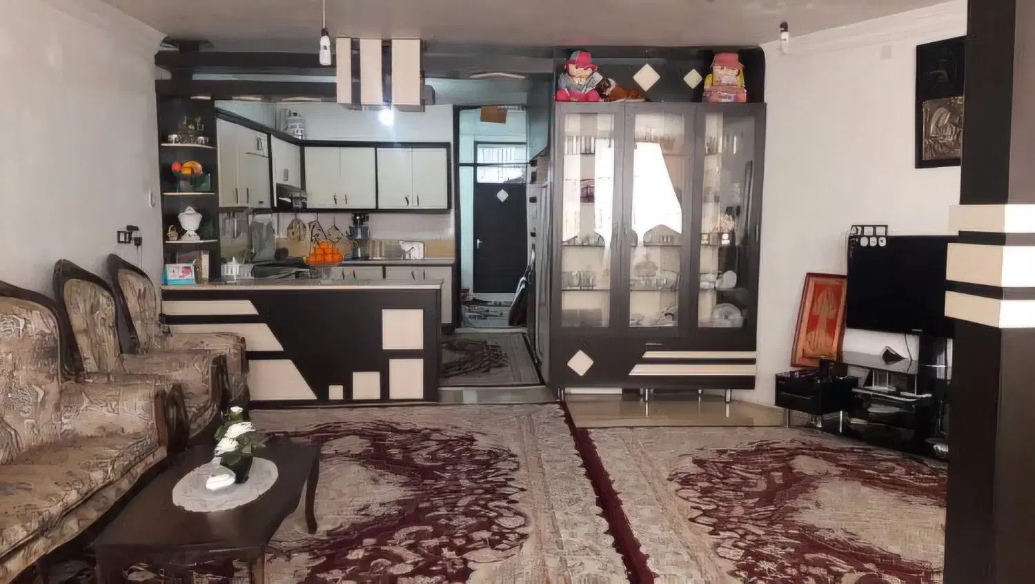 فروش ملک با ۳ دربند مغازه تجاری ۲ ممر