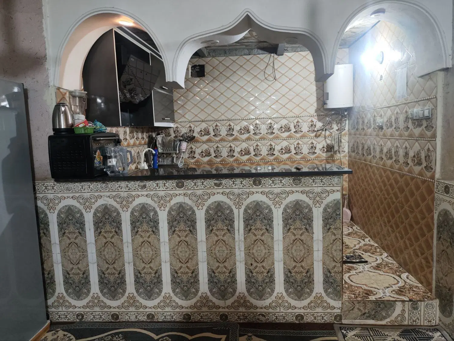 یکدستگاه خانه در فلکه سه نفره مراداباد