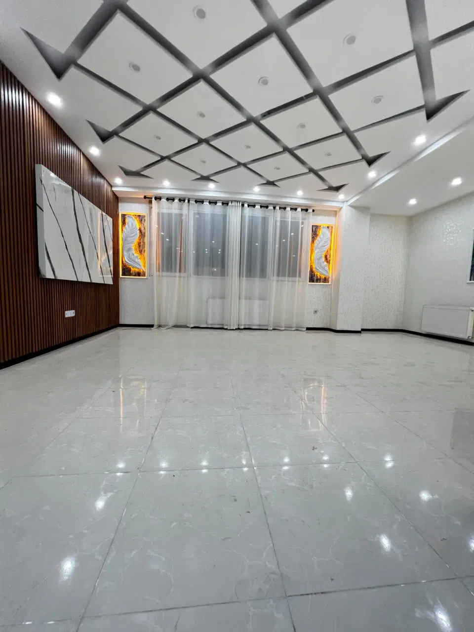 فروش آپارتمان 115متری پرند نو ساز 6شمالی