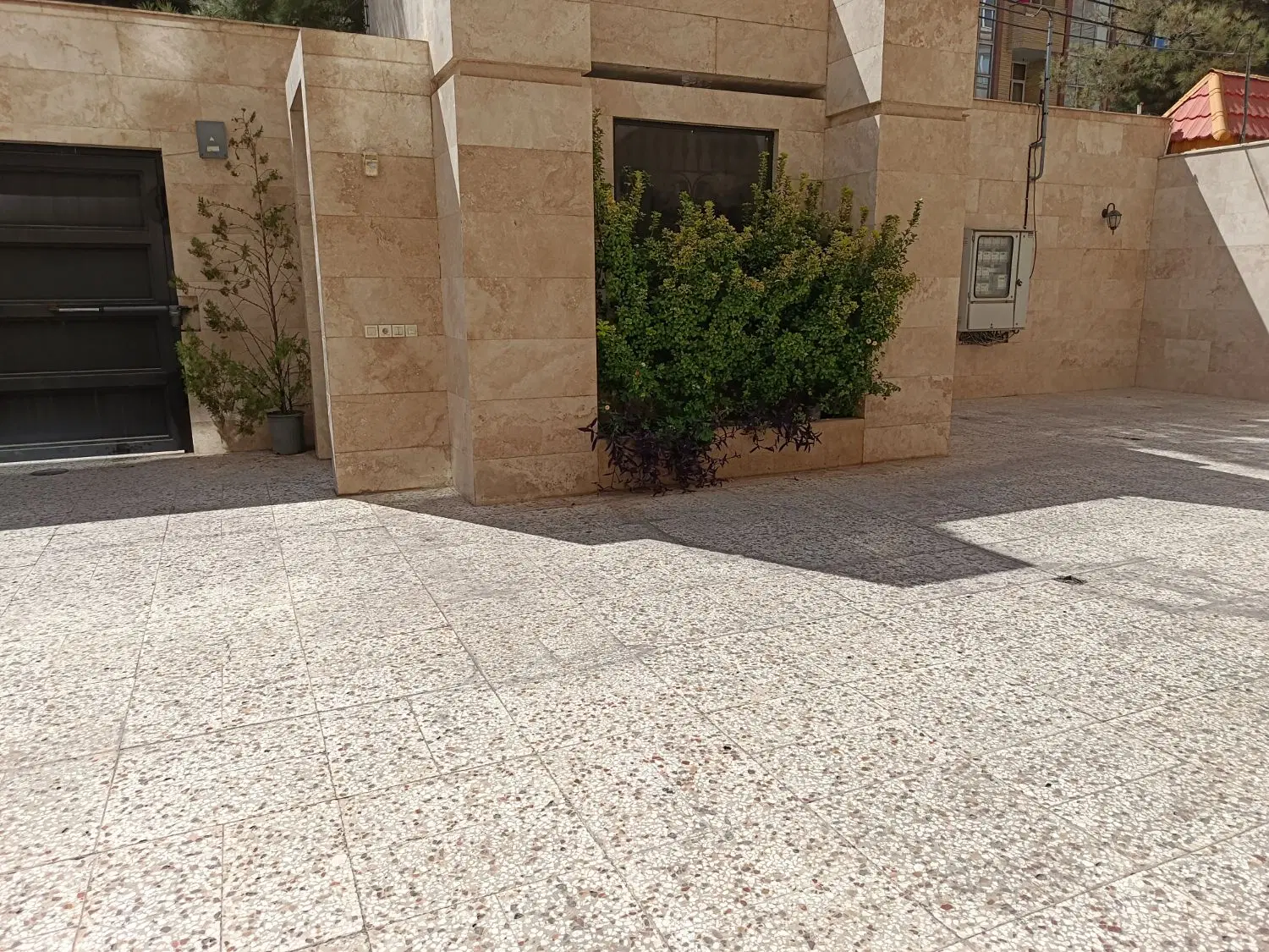 ۱۶۰مترمغازه_چهارراه آزادشهر_۲۰متر حاشیه و دهنه