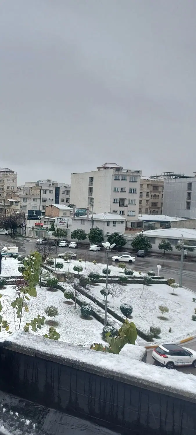 طبرستان۱۳۰متر۳خواب۲۰سال ساخت۱_۴۰۰رهن