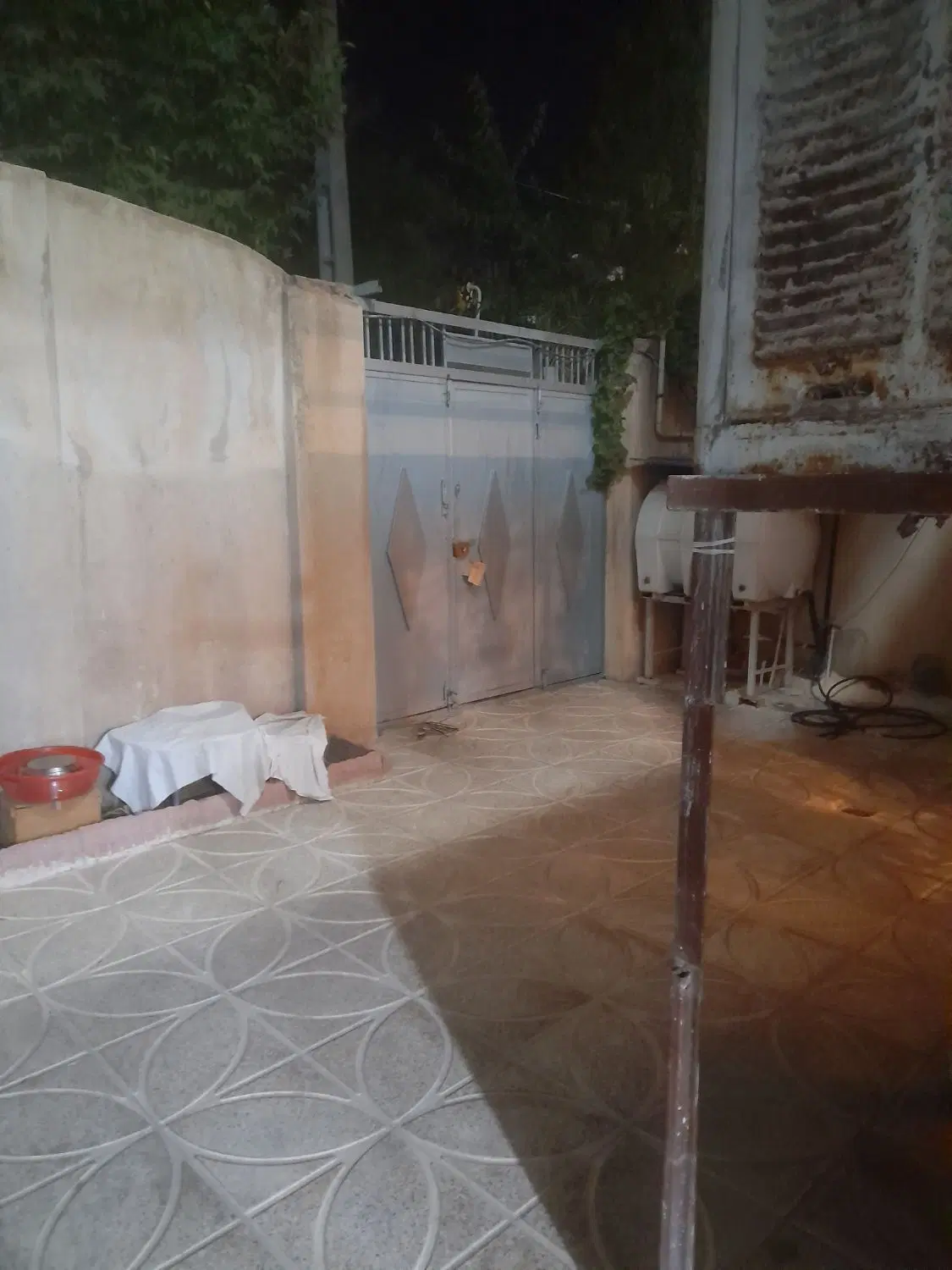 خانه ۱۳۰متری