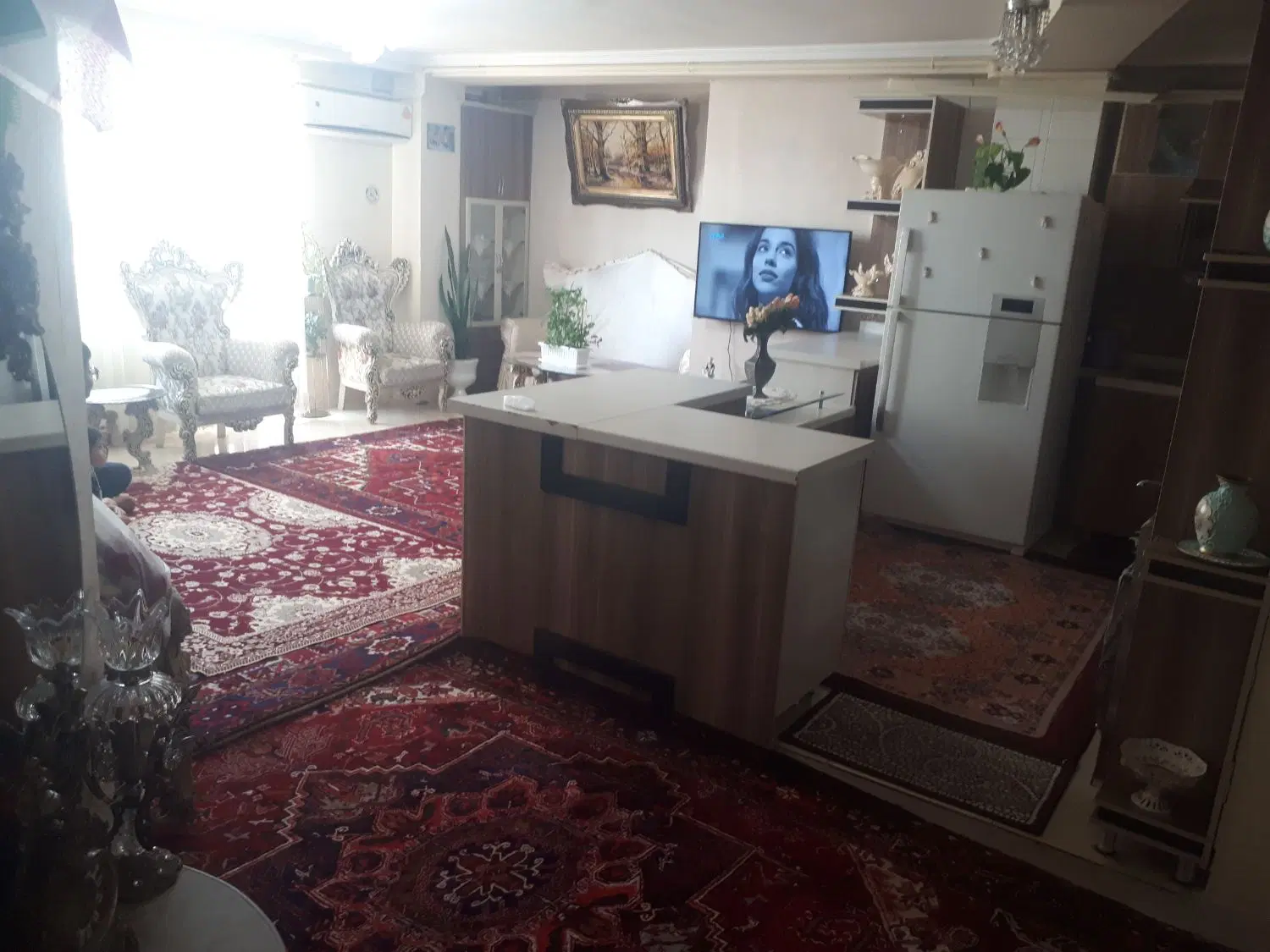 اپارتمان ۷۰_۵ در بر خیابان منجم