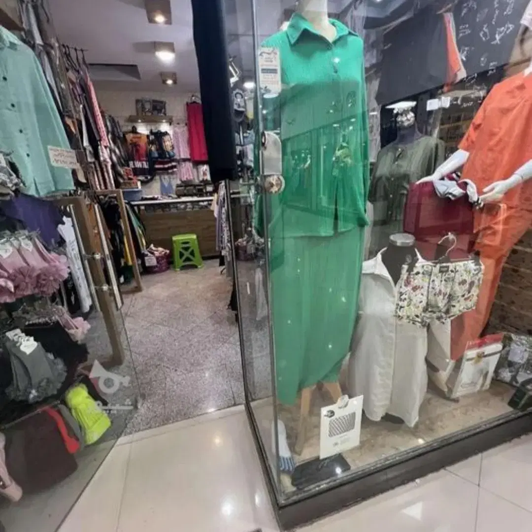 فروش ۲ باب مغازه تجاری