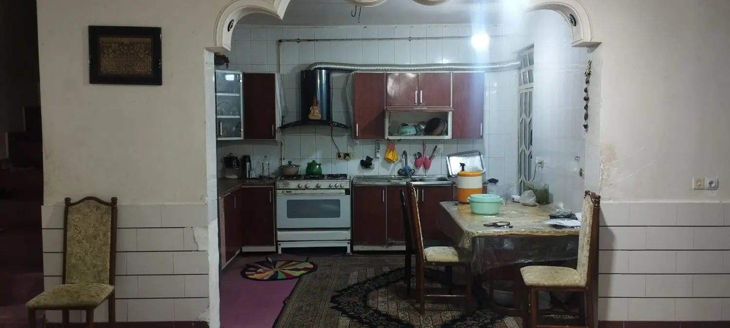 خانه ویلایی خیابان آزمون