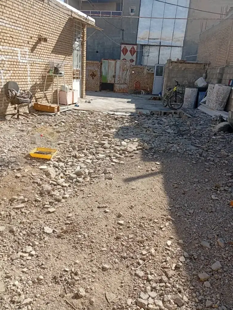 خانه کلدوزخ یک با ملک داخل شهر