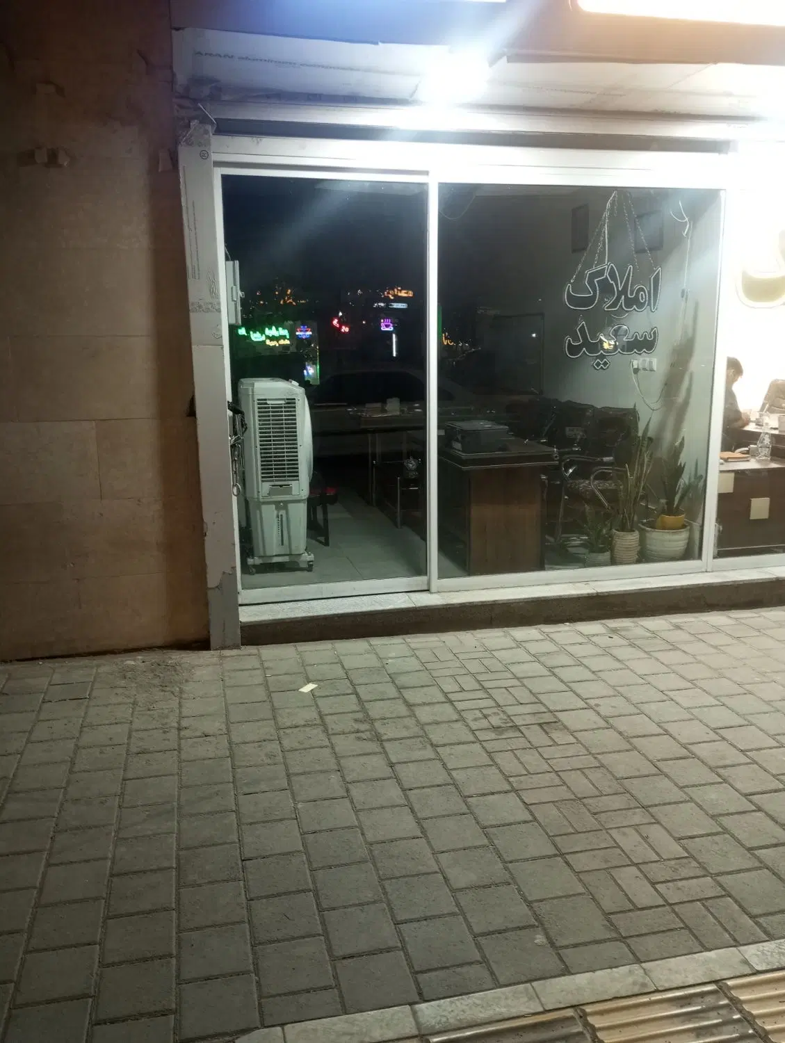 رهن و اجاره مغازه ۲۰متری