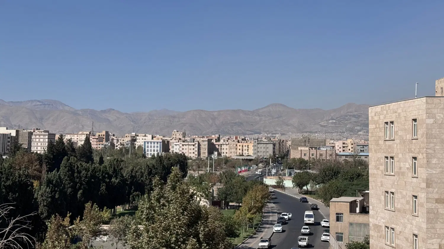 زمین ۴۰۰متری در دماوند منطقه گیلاوند
