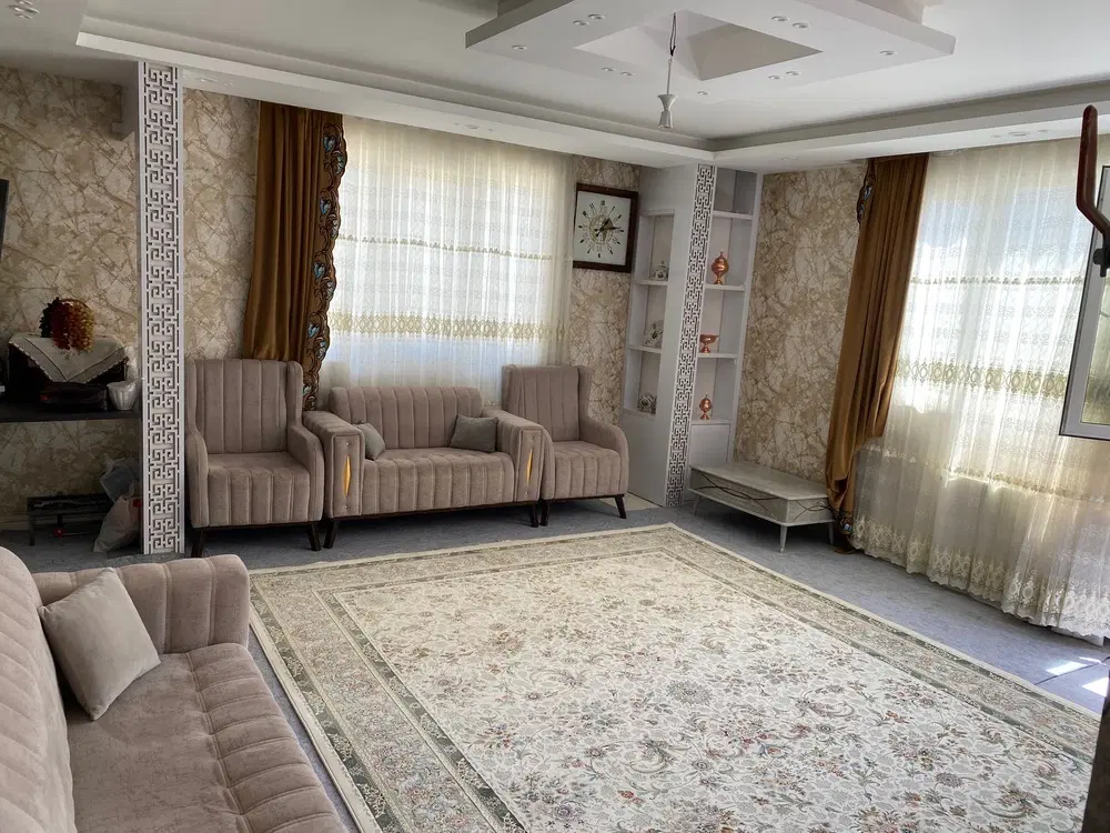 اجاره واحد65 متری انتهای،اسلام آباد(تقتقان)