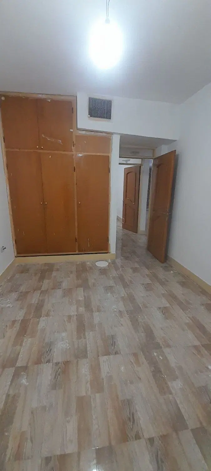 خانه حیاط‌دار ۱۴۰ متری، سه‌خوابه