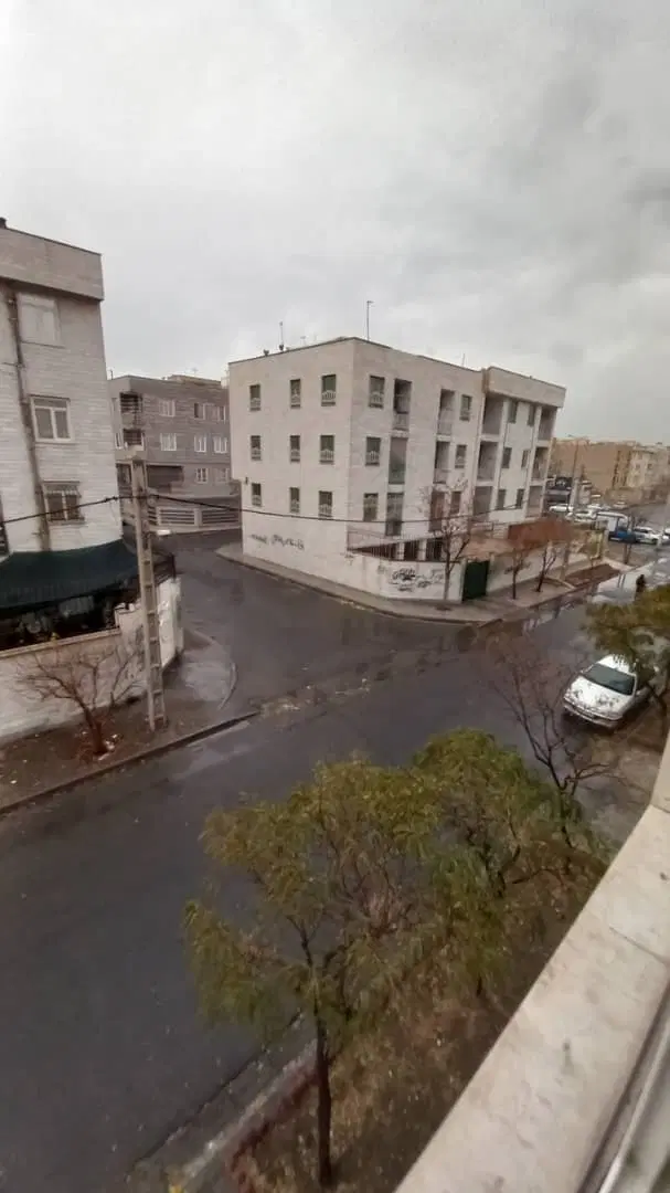 ۲۰۰ متر مسکونی بر خیابان اصلی