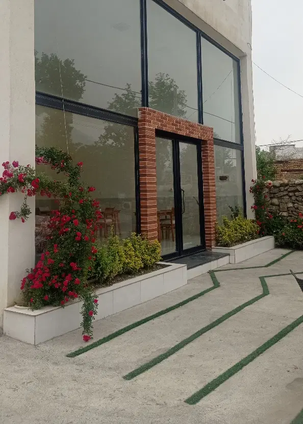 تجاری خیابان اصلی