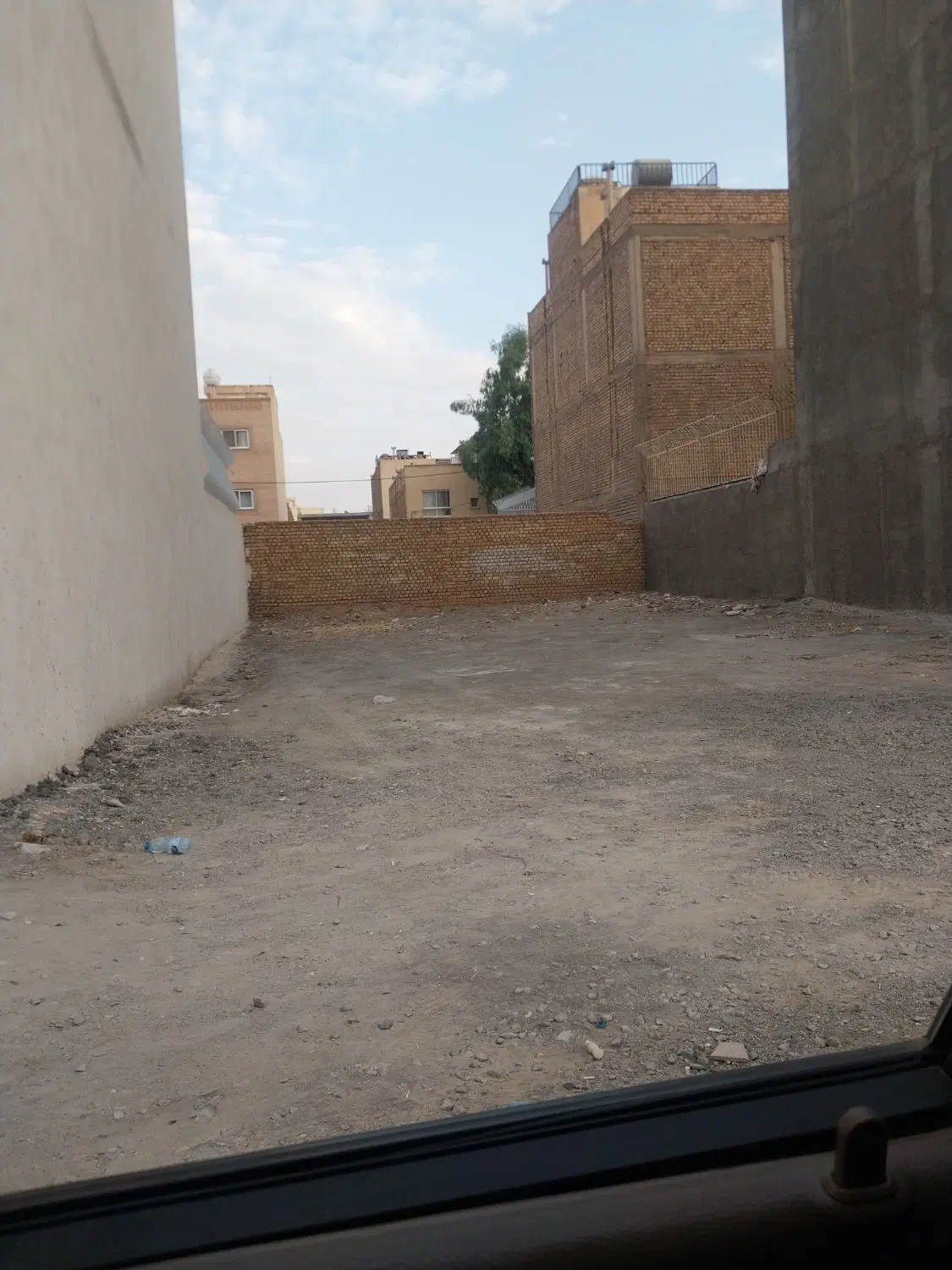 فروش زمین مسکونی تجاری بر شهرک زاینده رود روشن دشت