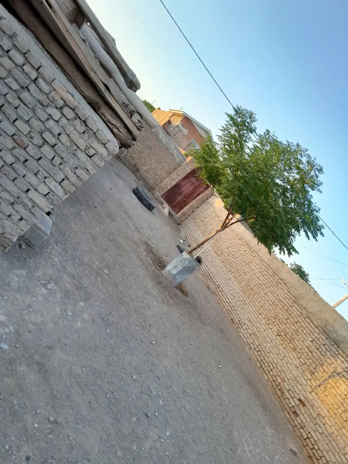 چهار دیواری خیراباد