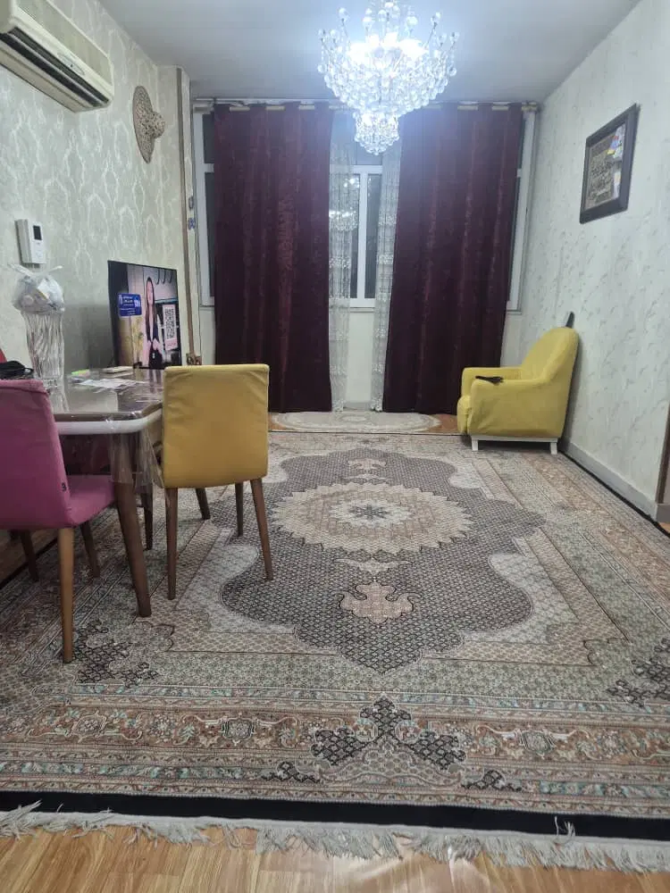 آپارتمان ۷۷متر خیابان زند