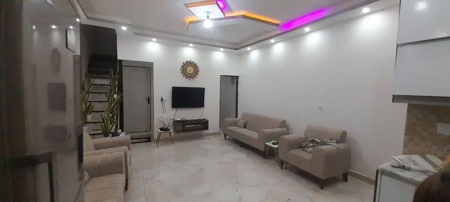 ویلایی ۸۰ متری دو خواب