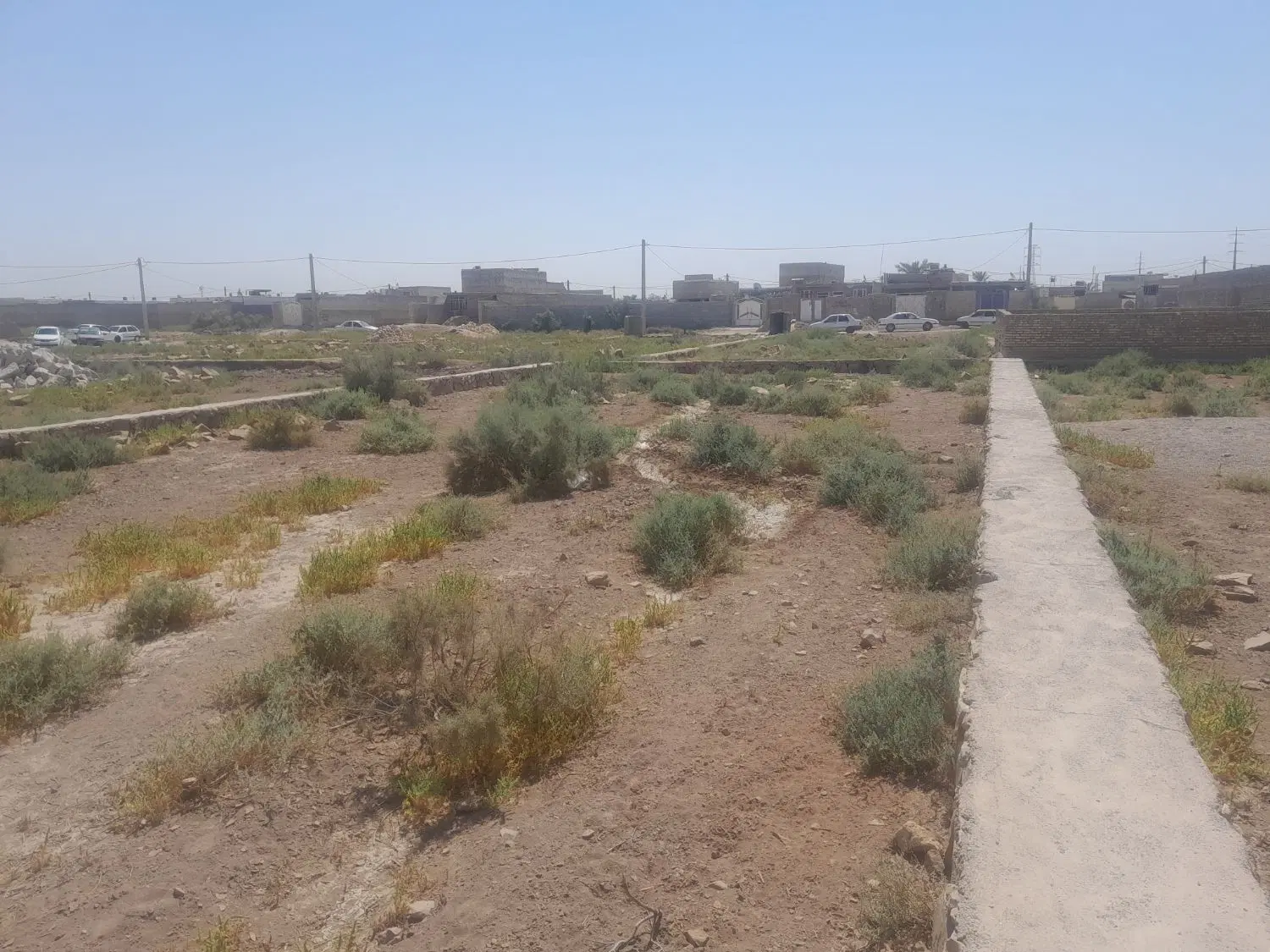 زمین در گلبهار
