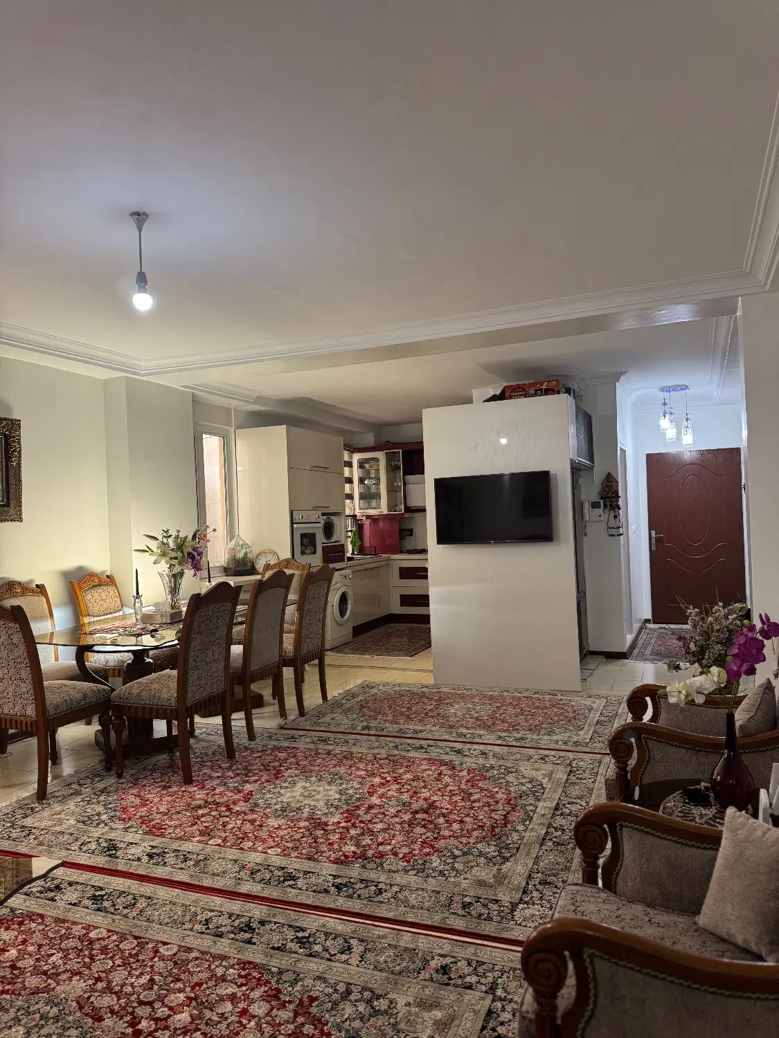 ۹۰متر آپارتمان+۵۰ متر حیاط خلوت اختصاصی