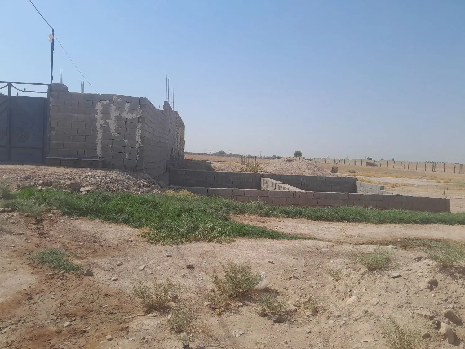 زمین انجیرک۱۴۵ متر