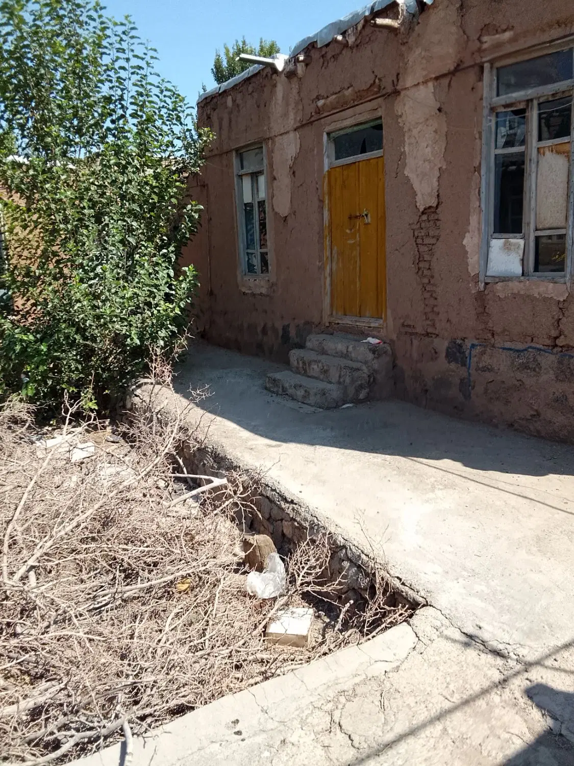 خانه1000متر در شهرستان شوط