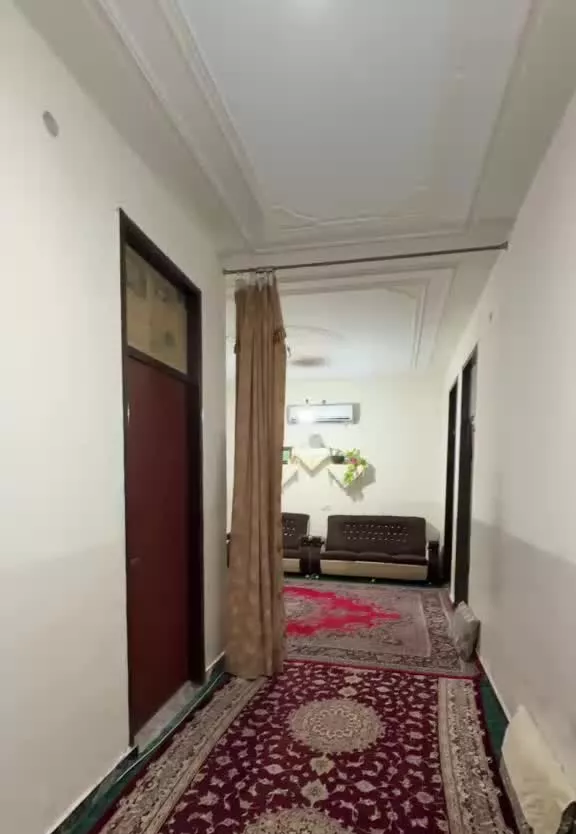 ویلایی کوچه مریم نزدیک چهاراه پاستور و بلوار بلوچ