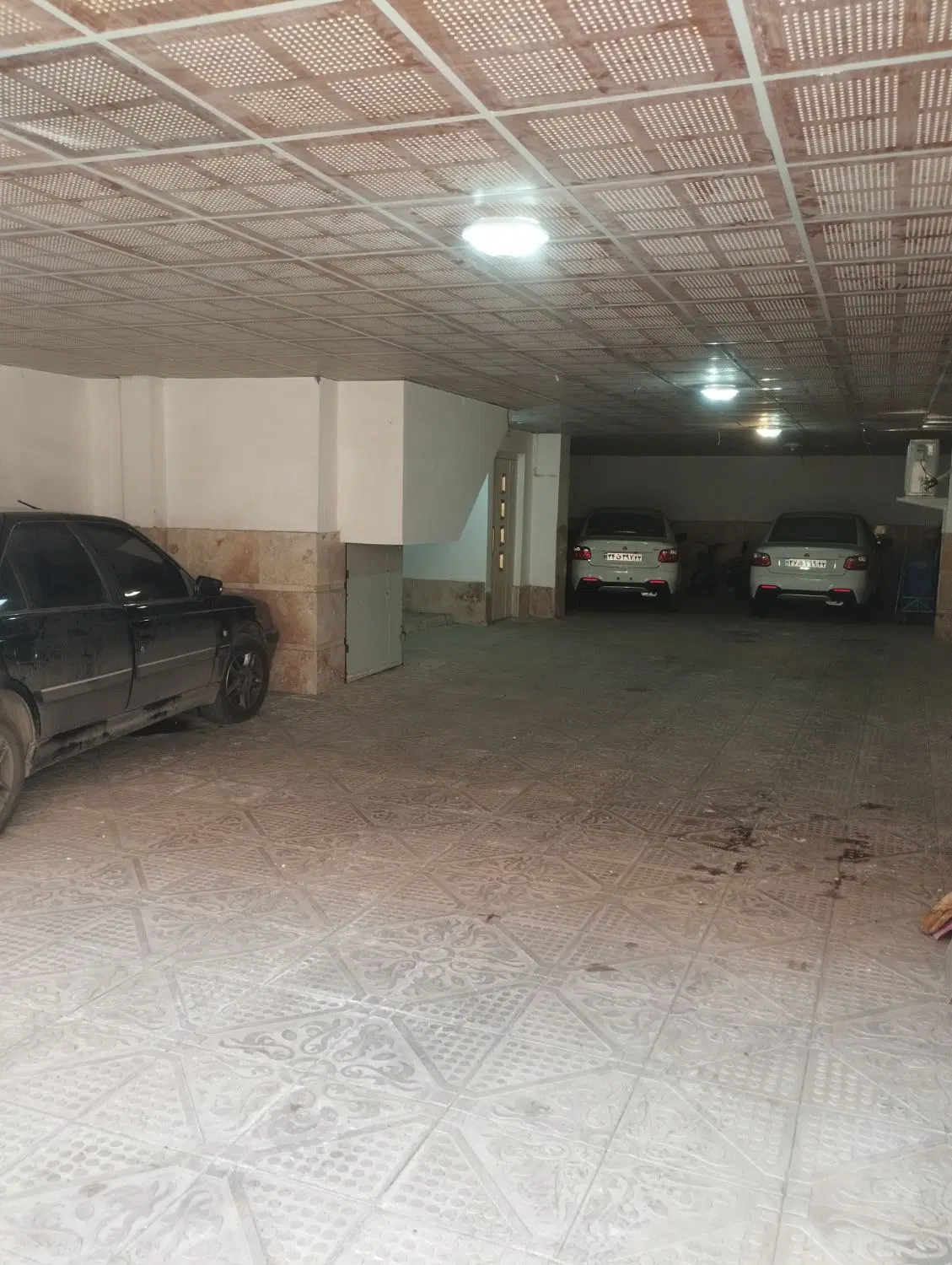 آپارتمان ۱۳۰ متری
