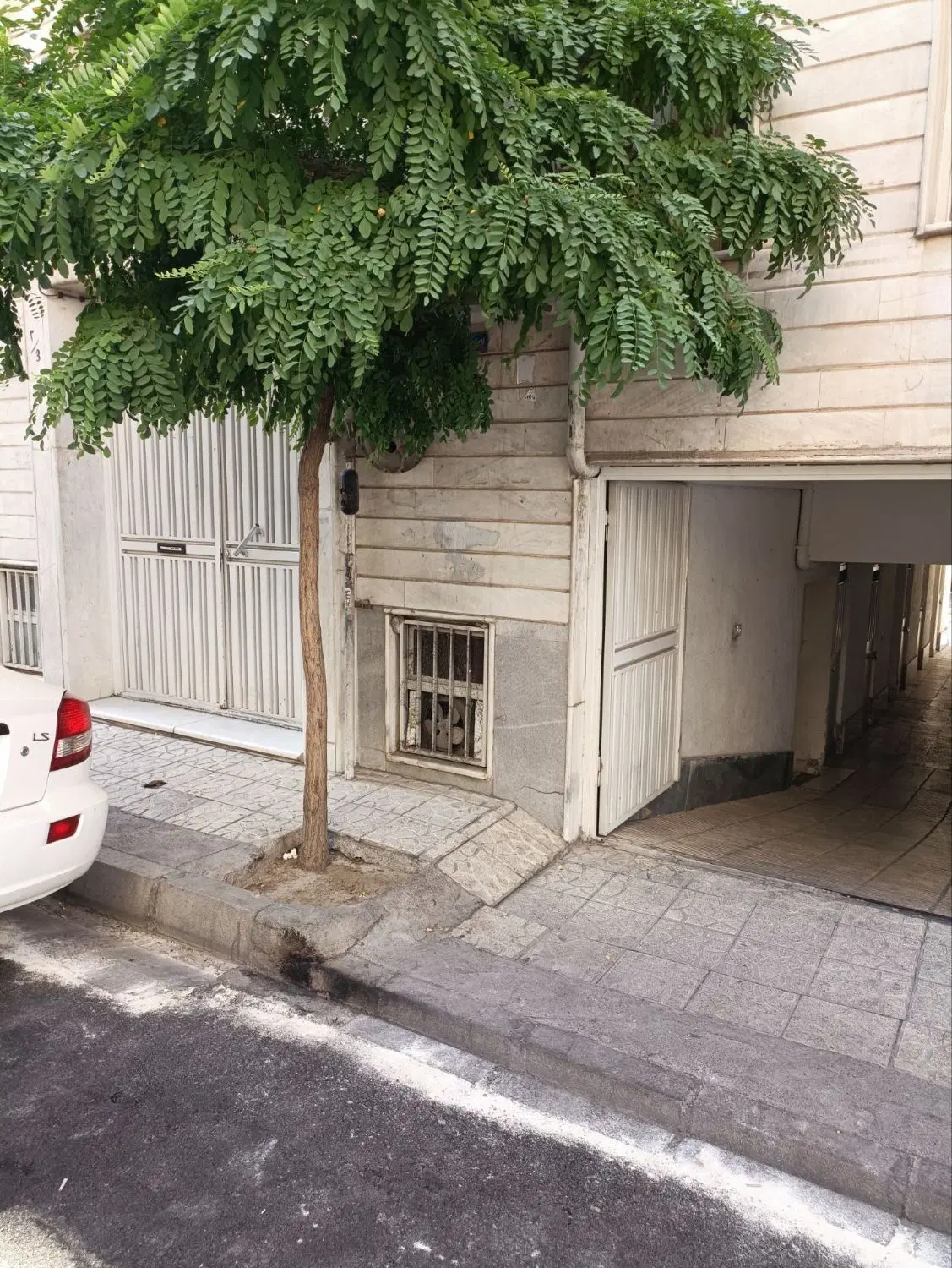 واحد ۹۷متر کریمشاهیان