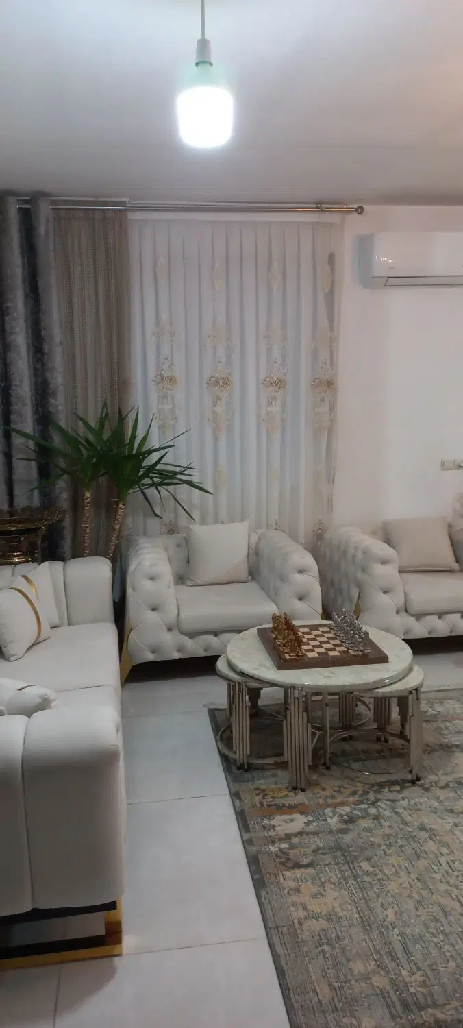 اجاره واحد ۹۰ متری تک واحدی طبقه ۲ شهرک ولیعصر