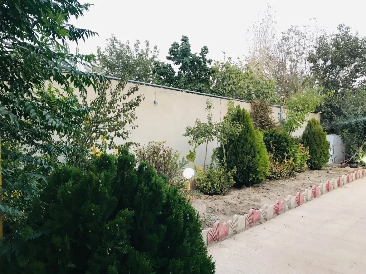 باغ ۶۰۰متری گلزار لاکچری